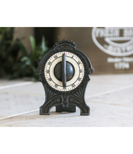 CHIC ANTIQUE Timer vintage 11 x 9  cm